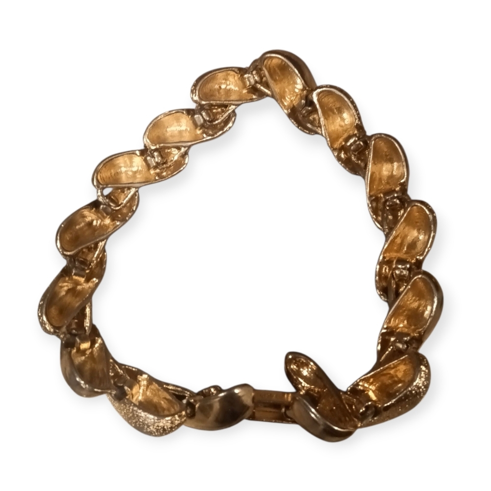 Vintage Gold Tone Textured & Smooth Link Bracelet USA Stamp 7" Clamp Snap - Picture 5 of 8